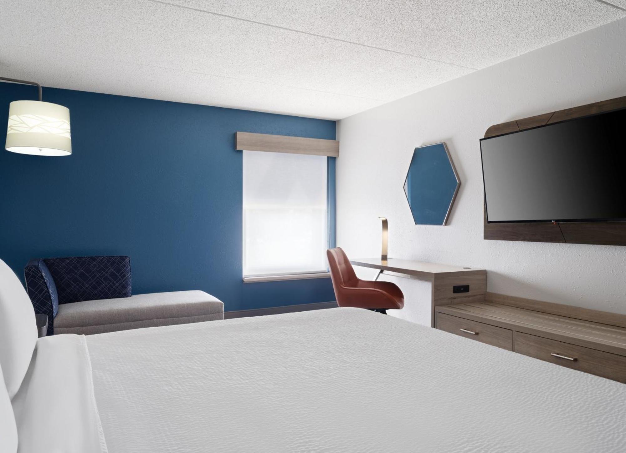 Holiday Inn Express Indianapolis Airport By Ihg Плейнфилд Экстерьер фото