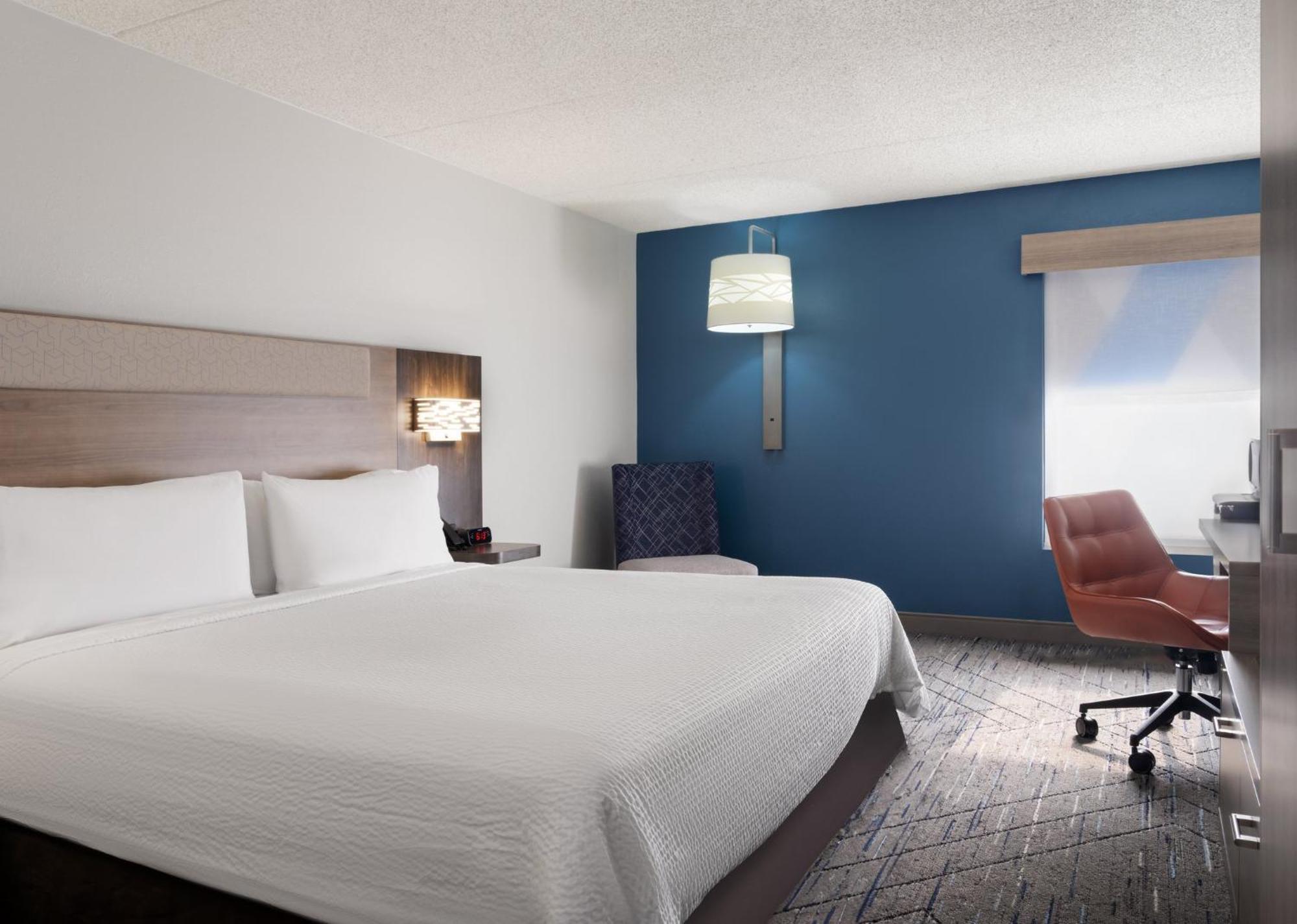 Holiday Inn Express Indianapolis Airport By Ihg Плейнфилд Экстерьер фото